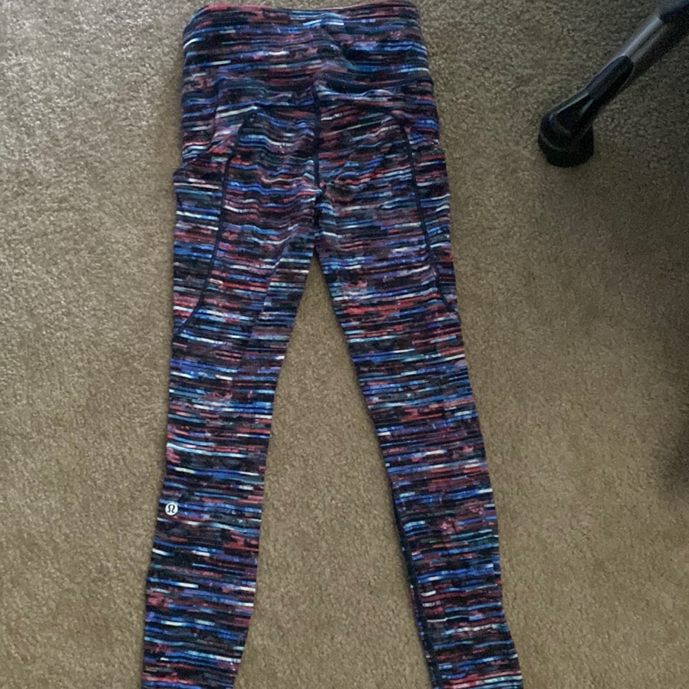 Lululemon fast and free tight size 4 barely worn